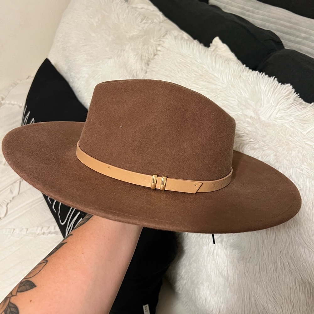 Hat - Picture 3 of 6